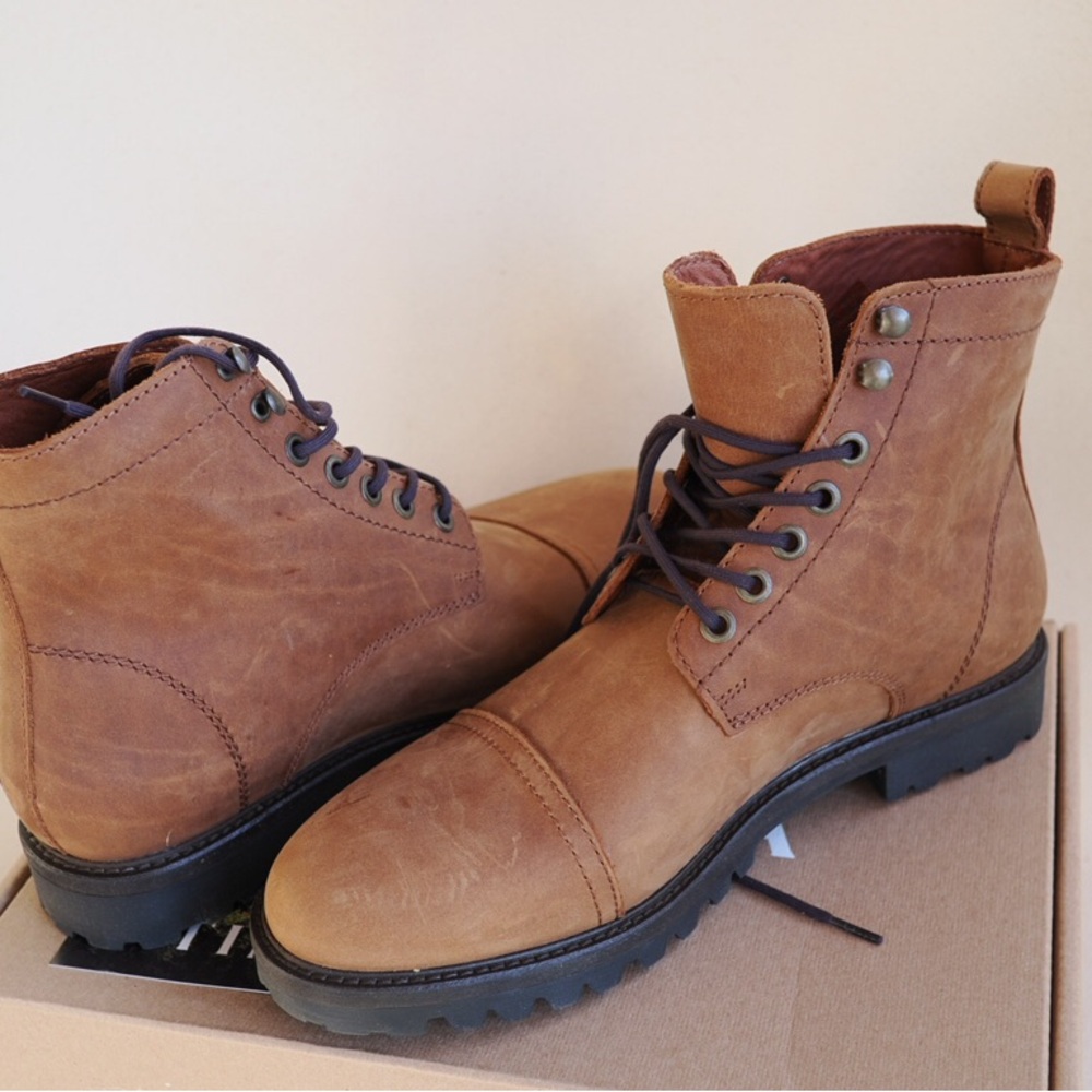 Men's Brown Leather Lace-Up Boots